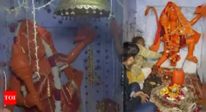 Aarti at sambhal temple