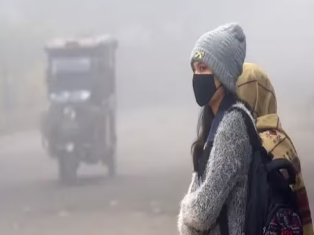 Delhi and Uttar Pradesh (दिल्ली और उत्तर प्रदेश) मौसम अलर्ट: इस हफ्ते तापमान में अचानक गिरावट और शीत लहर की संभावना