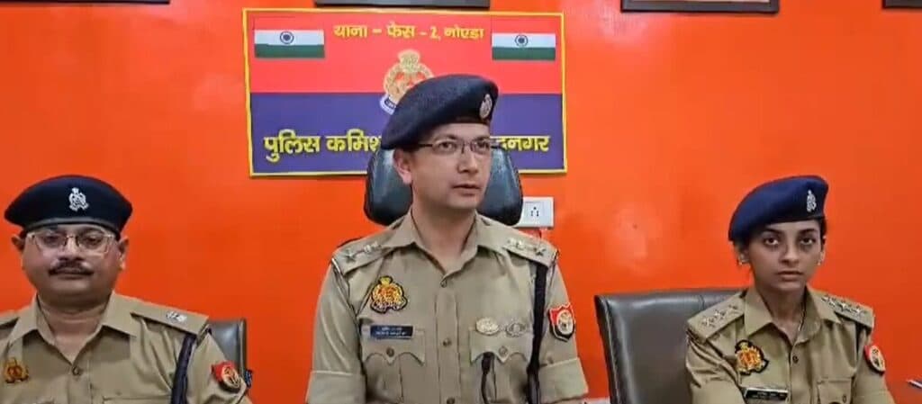 Good Job Noida Police! 10 साल बाद खोया चिराग वापस दिलाकर DCP शक्ति मोहन की टीम ने किया बेस्ट काम