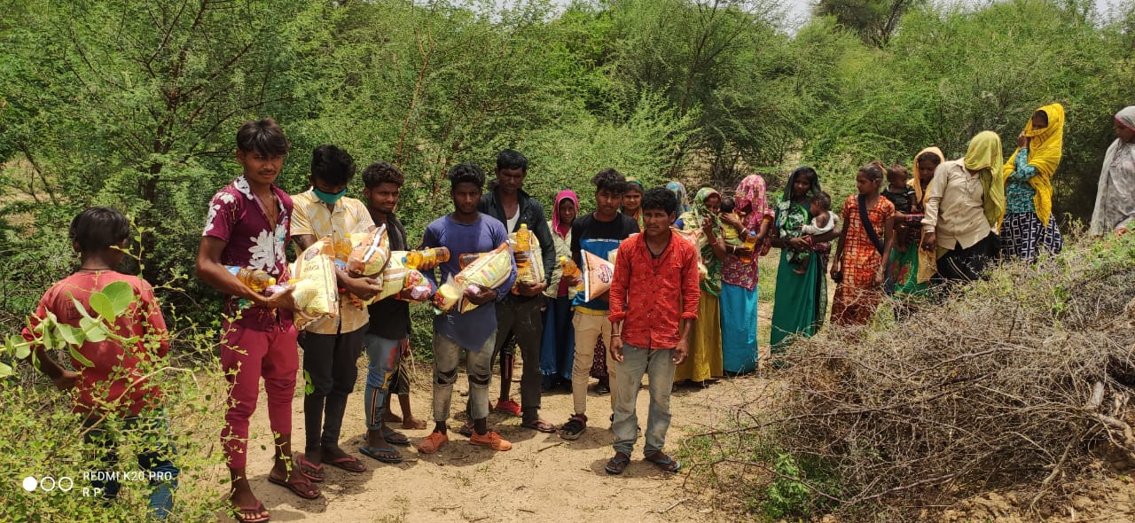 વિરમગામ તાલુકાના ભડાણા ગામ ખાતે કીટ વિતરણનું આયોજન સેવાભાવી સંસ્થાએ કર્યું