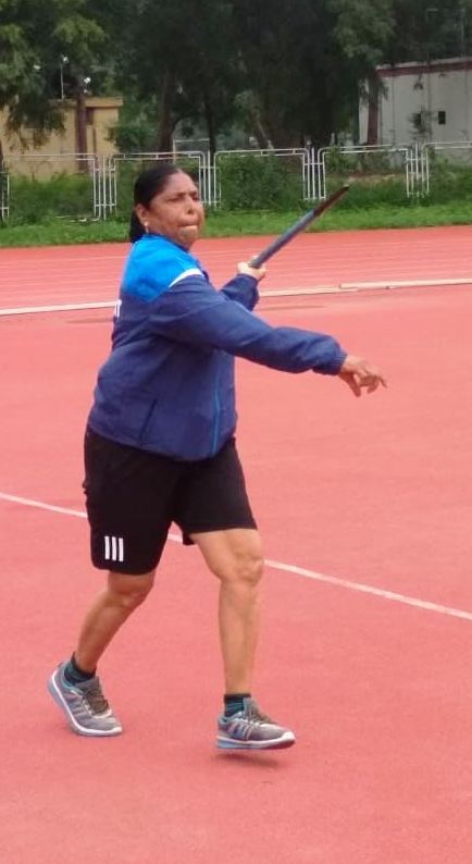 નારી તું નારાયણી! ૬૨ વર્ષિય મહિલાએ એથ્લેટીક્સમાં સુવર્ણ ચંદ્રક મેળવ્યો!