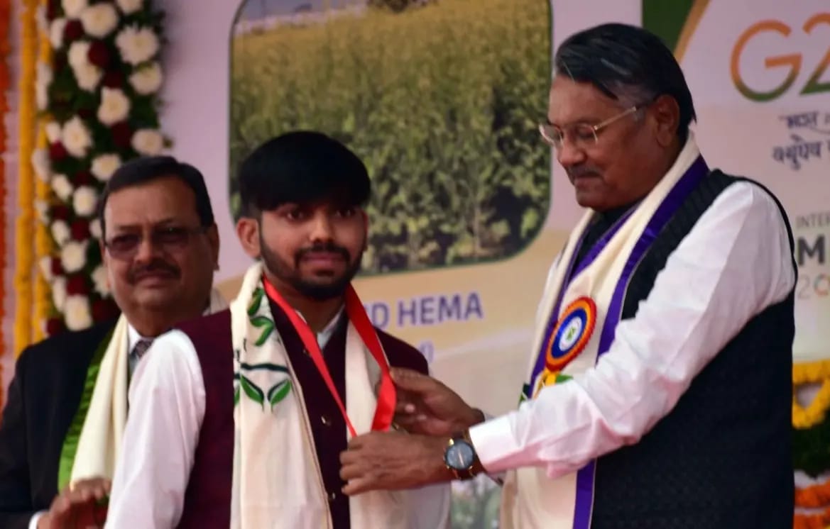 આણંદ કૃષિ યુનિવર્સિટીનો ૧૯મો પદવીદાન સમારોહ સંપન્ન