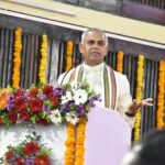 ધરતી માતાને બચાવવા માટે રાસાયણિક પદ્ધતિથી થતી ખેતી છોડવી પડશે- આચાર્ય દેવવ્રત