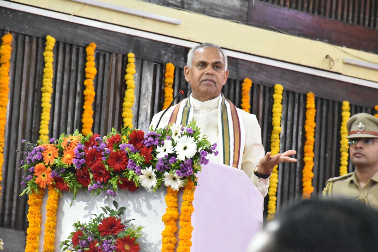 ધરતી માતાને બચાવવા માટે રાસાયણિક પદ્ધતિથી થતી ખેતી…