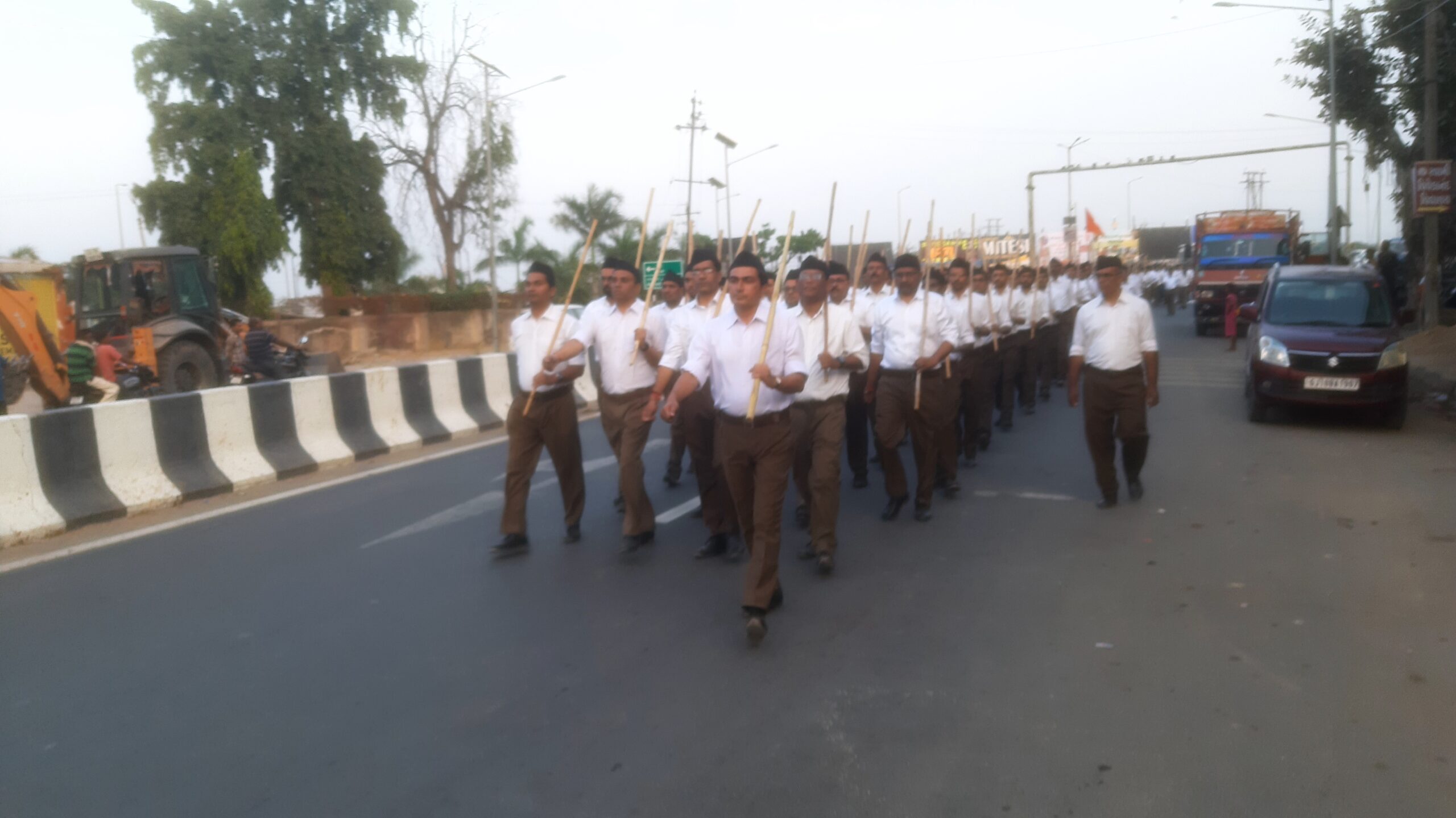 RSS- હિંમતનગરનું પથ સંચલન ઉત્સાહના માહોલમાં…