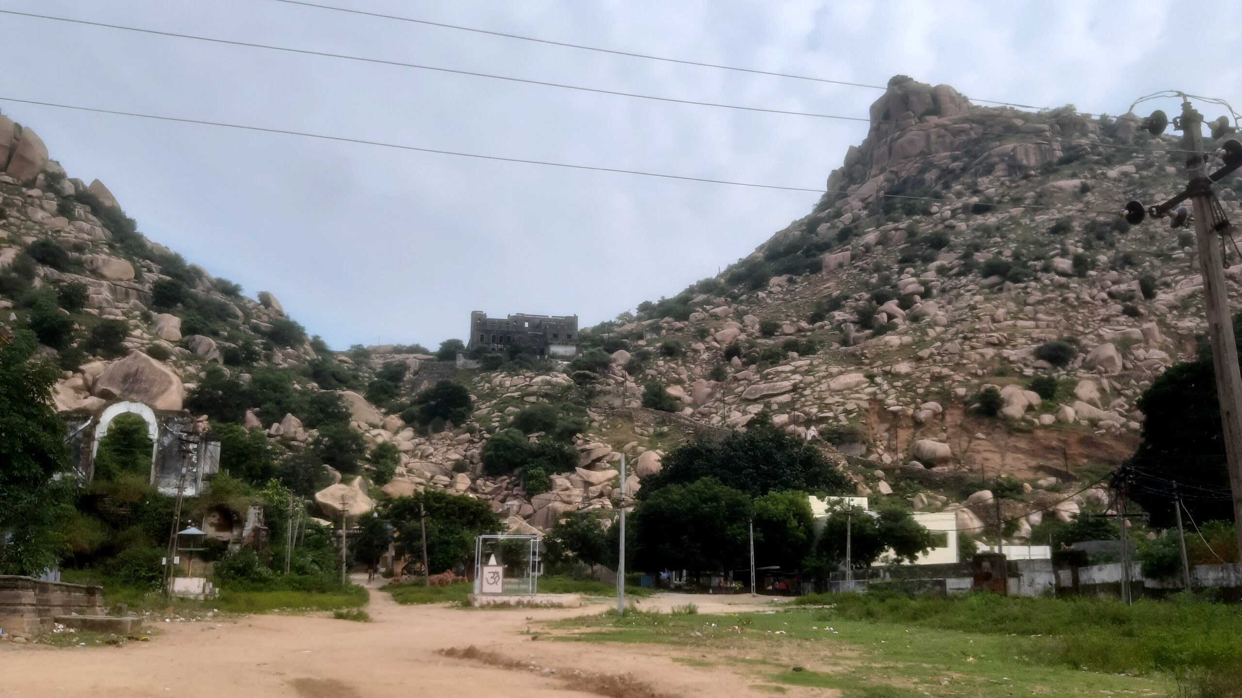 ઇડરીયો ગઢ આરોહણ-અવરોહણ (જુનિયર) સ્પર્ધા ૨૦૨૩-૨૪ ની અંતિમ તારીખ…