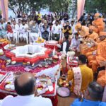 સ્વામિનારાયણ મંદિર દશાબ્દી મહોત્સવ: ૩૨૫ હવનકૂડ પર હવન,9000 ભક્તોએ એકાદશી પ્રસાદનો લાભ લીધો