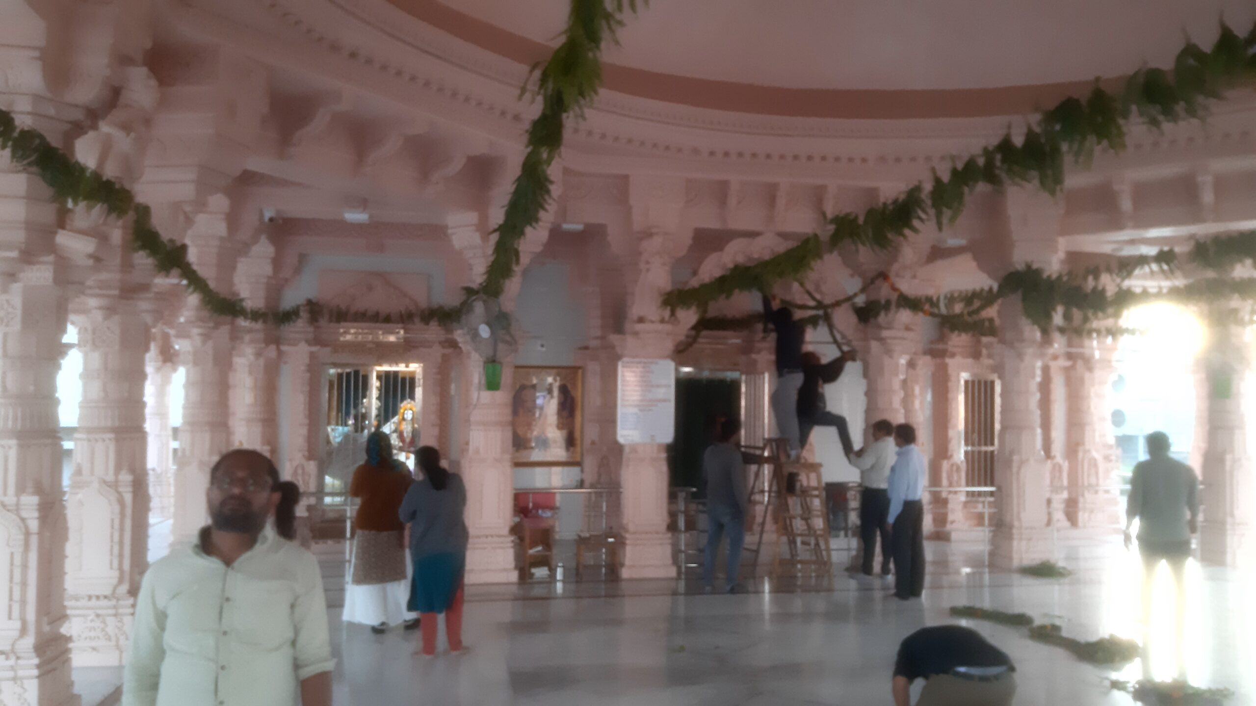 કાલુપુર તાબાના નરનારાયણ દેવ મંદિર, હિંમતનગરમાં શ્રી રામ…