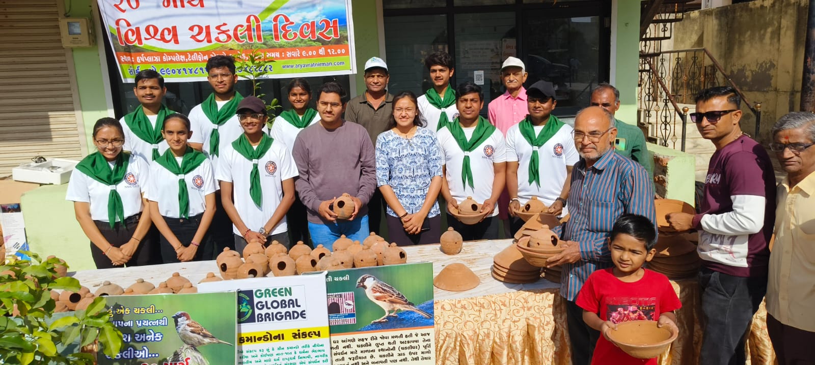 આજે વિશ્વ ચકલી દિવસ: પાટણમાં ચકલી માટે કુંડાનું…