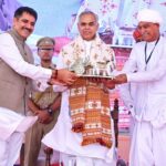 બનાસ ડેરી, સણાદર ખાતે રાજ્યપાલશ્રી આચાર્ય દેવવ્રતજીની અધ્યક્ષતામાં પ્રાકૃતિક કૃષિ સંવાદ યોજાયો