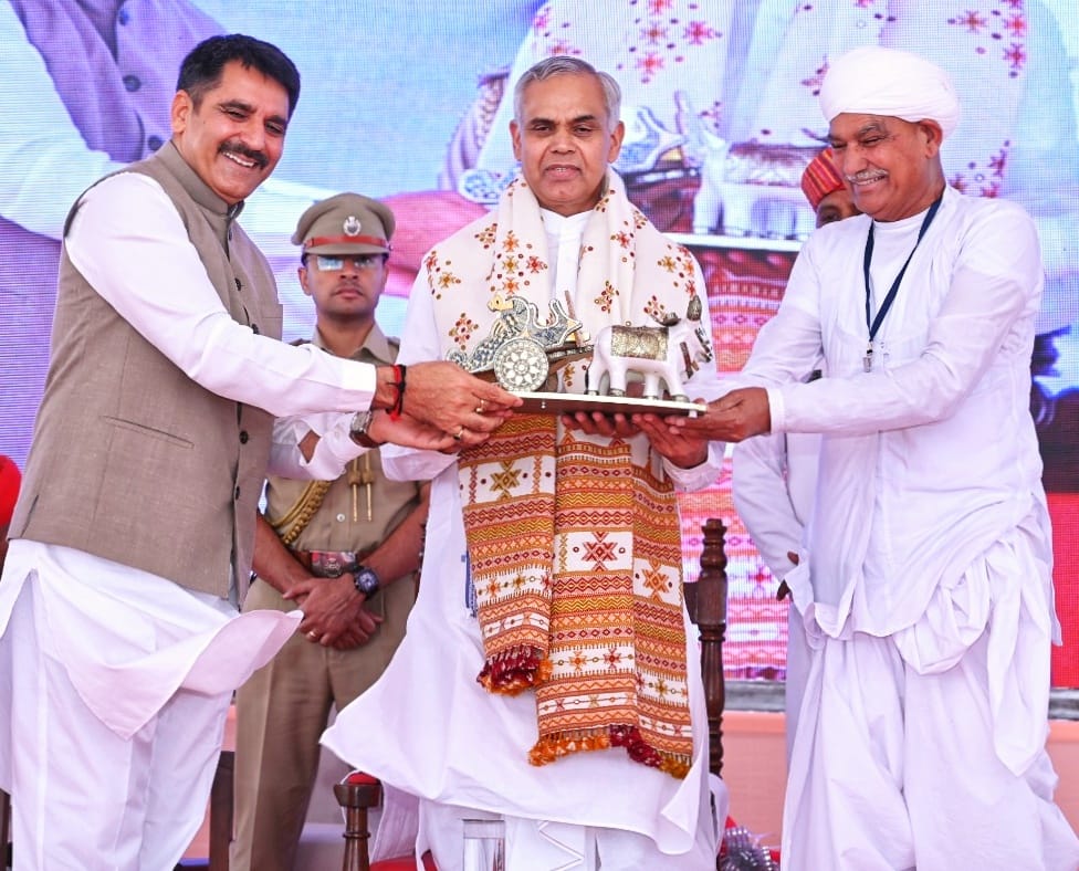 બનાસ ડેરી, સણાદર ખાતે રાજ્યપાલશ્રી આચાર્ય દેવવ્રતજીની અધ્યક્ષતામાં…