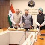 Loksabha Election 2024: निर्वाचन आयोग ने आम चुनाव 2024 में गलत सूचना के प्रसार को सक्रिय रूप से रोकने के लिए ‘मिथ वर्सेस रियलिटी रजिस्टर’ की शुरुआत की