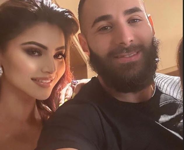  Urvashi Rautela Shares Cozy Pictures with International Football Star Karim Benzema, Sparking Dating Speculations