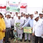 Noida Authority ने “बृहद वृक्षारोपण अभियान 2024” के तहत 2.25 लाख पौधे लगाए, नोएडा को हरा-भरा बनाने का संकल्प!