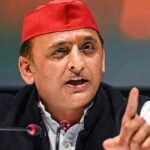 Uttar Pradesh Lucknow: अखिलेश यादव ने लखनऊ रोड पर जेपी नारायण की प्रतिमा पर माला अर्पण किया, बीजेपी पर निशाना साधा
