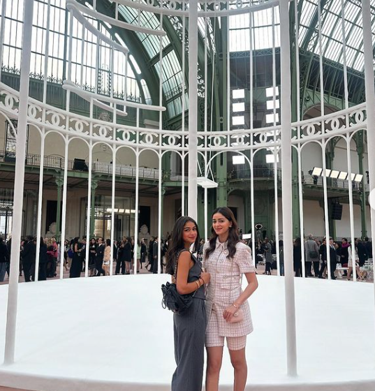  Ananya Panday Shines at Paris Fashion Week in Chanel Co-ord Set, Accompanied by Sister Rysa