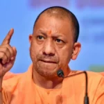 Uttar Pradesh: बहराइच में मूर्ति विसर्जन के दौरान हिंसा, आरोपी गिरफ्तार हालत तनावपुर, गोलीबारी में एक की मौत ,कई घायल
