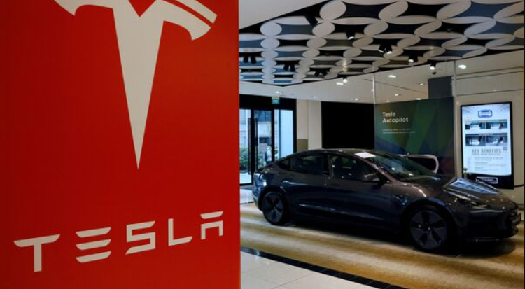 Tesla Launch in India 2025 : Tesla’s showroom launch gives a glimpse of EV future in India