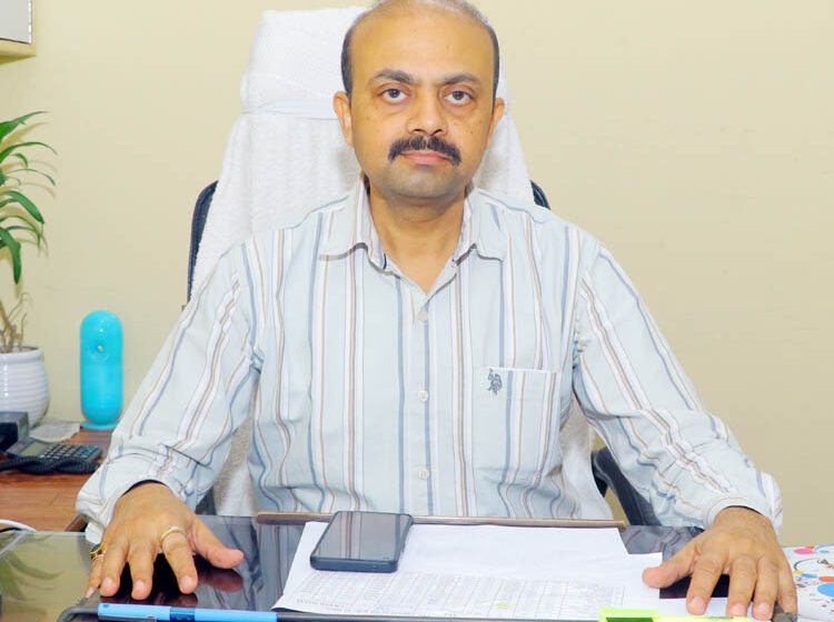 Firm, Fair and Disciplined: Noida District Excise Officer Subodh Kumar Srivastava Sets Benchmark in Governance