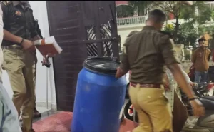 Son kills father Lucknow blue drum murder case