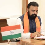 CM Samrat Choudhary ने 15 अप्रैल 2026 को बिहार के 24वें मुख्यमंत्री के रूप में शपथ ली।