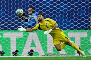 Vozinha : The 40-Year-Old Goalkeeper