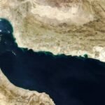 Iran could strengthIran control Strait of Hormuz : discussions underway about collecting up to 7% toll from commercial ships