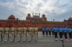 Independence Day Quote 2026 : भारत के 80वें स्वतंत्रता दिवस पर प्रेरणादायक कोट्स और संदेश