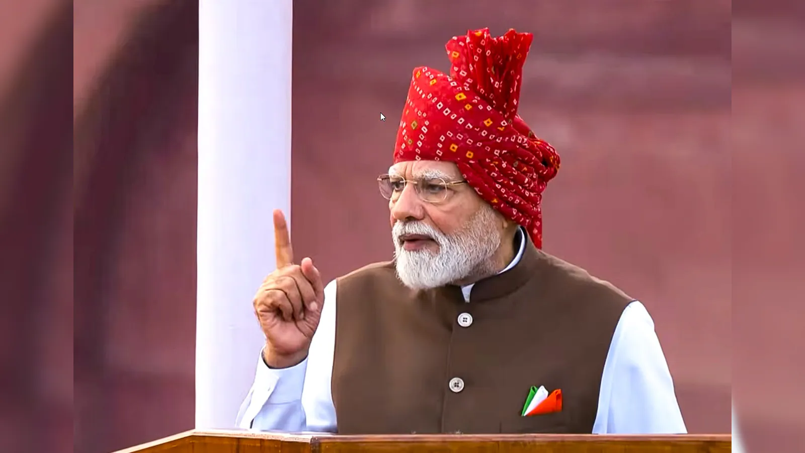 80वें Independence Day पर खरगे का पीएम मोदी पर हमला : लाल किले के भाषण को लेकर उठाए सवाल