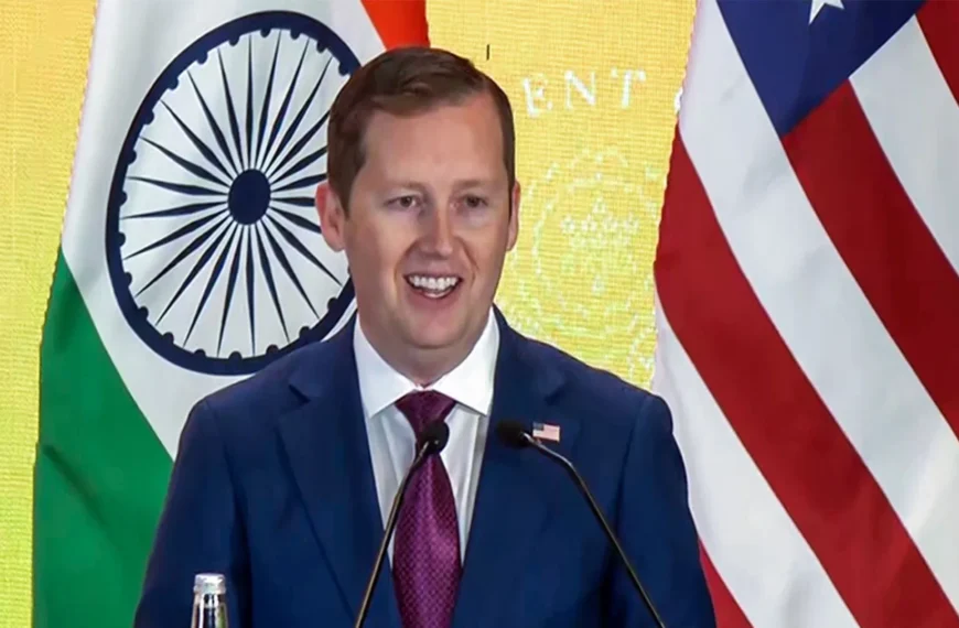 Sergio Gor Kashmir Visit : पाकिस्तान-चीन को क्या संदेश, भारत के लिए क्यों अहम है यह यात्रा