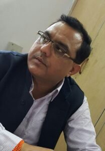 Noida Authority News : स्वच्छता के शिखर से 'मॉडल रोड' तक, नोएडा अथॉरिटी के GM S.P. Singh ने कैसे बदली शहर की सूरत
